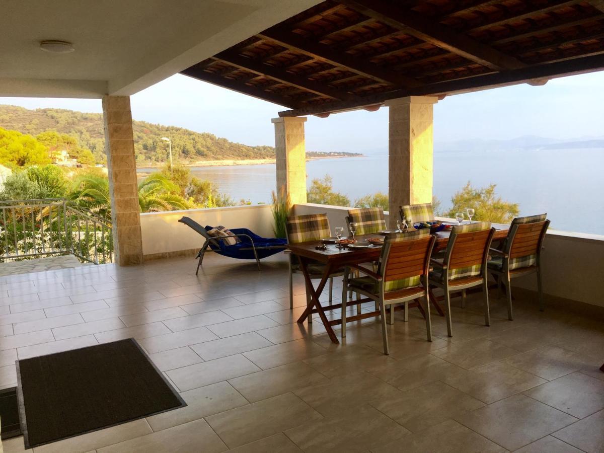 Schoenes Ferienhaus Direkt Am Meer Stomorska Esterno foto